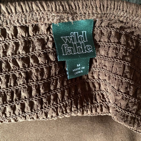 brown off-the-shoulder shirt in size M - Picture 3 of 4